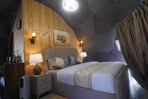 Shiku Glamping Stays