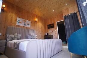 Shiku Glamping Stays