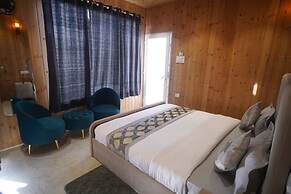 Shiku Glamping Stays
