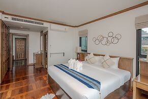 Golden Horizon Villa