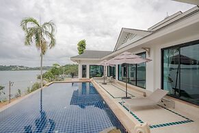 Golden Horizon Villa