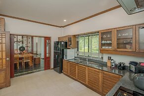 Golden Horizon Villa