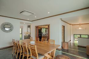 Golden Horizon Villa