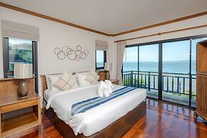 Golden Horizon Villa
