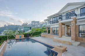 Golden Horizon Villa