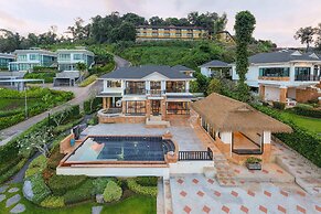 Golden Horizon Villa