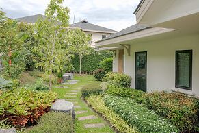 Golden Horizon Villa