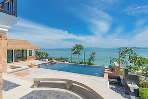 Golden Horizon Villa