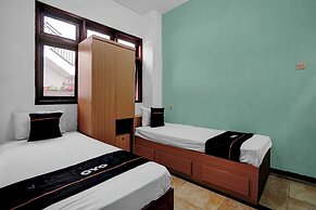 OYO 95035 Harmony Guest House Syariah