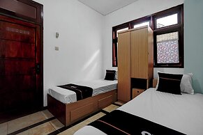 OYO 95035 Harmony Guest House Syariah