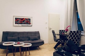 Lovely Bedroom Apt Near Augarten
