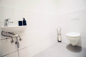 Lovely Bedroom Apt Near Augarten