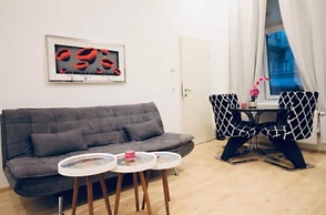 Lovely Bedroom Apt Near Augarten