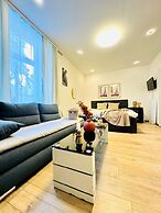 Central King Studio Downtown Area