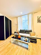 Central King Studio Downtown Area
