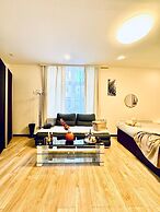 Central King Studio Downtown Area