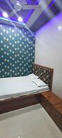 Lal Mani Kothi Homestay
