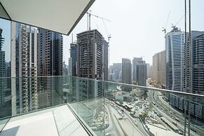 Experience 2BR Luxury Living  LIV Marina