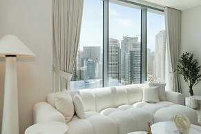 Experience 2BR Luxury Living  LIV Marina