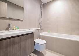 Experience 2BR Luxury Living  LIV Marina