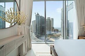Experience 2BR Luxury Living  LIV Marina