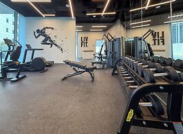 Experience 2BR Luxury Living  LIV Marina