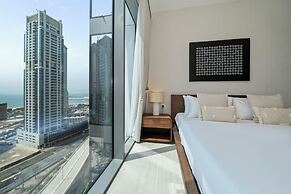 Experience 2BR Luxury Living  LIV Marina