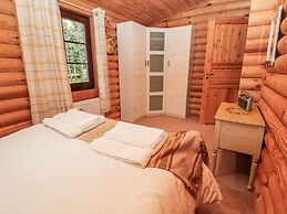 Little Bears Hideaway @ 23 Lakeside