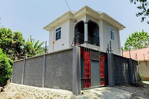 Tadre House's