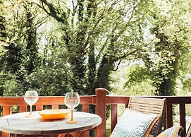 Herons Lake Retreat
