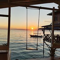 Turtle Garden Lodge