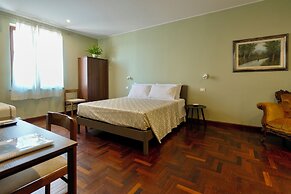 Domus Fabia - Rooms & Apartments