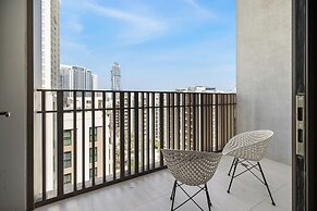 1BR Creek Beach Access