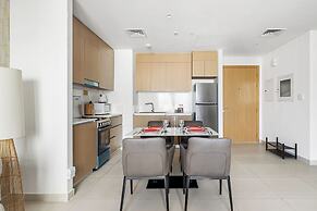 1BR Creek Beach Access