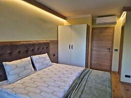 Mega Apartmaji