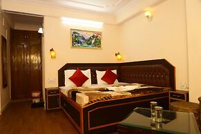 Sapphire B&B Near Mall Road Shimla