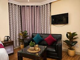 Sapphire B&B Near Mall Road Shimla