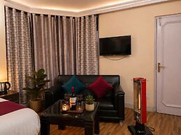 Sapphire B&B Near Mall Road Shimla