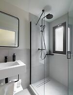 Limehome Athens Geraniou