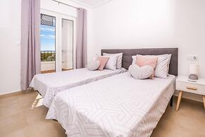 Apartment - Sleeps 4 With Pool & Golf Views
