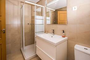 Apartment - Sleeps 4 With Pool & Golf Views