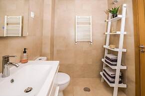 Apartment - Sleeps 4 With Pool & Golf Views