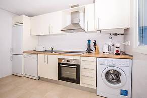 Apartment - Sleeps 4 With Pool & Golf Views
