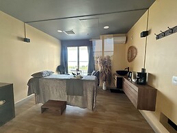 Cartagena Beach Resort