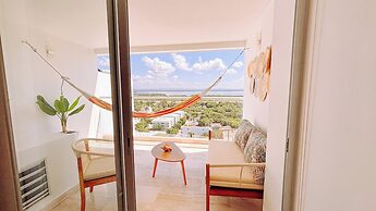Cartagena Beach Resort