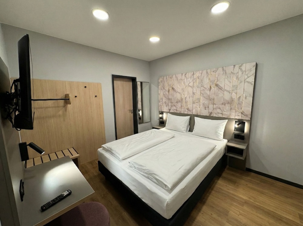 Nivara Hotel