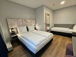 Nivara Hotel
