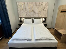 Nivara Hotel
