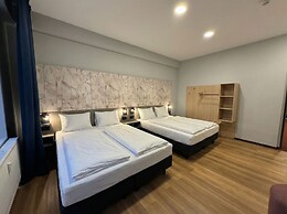 Nivara Hotel
