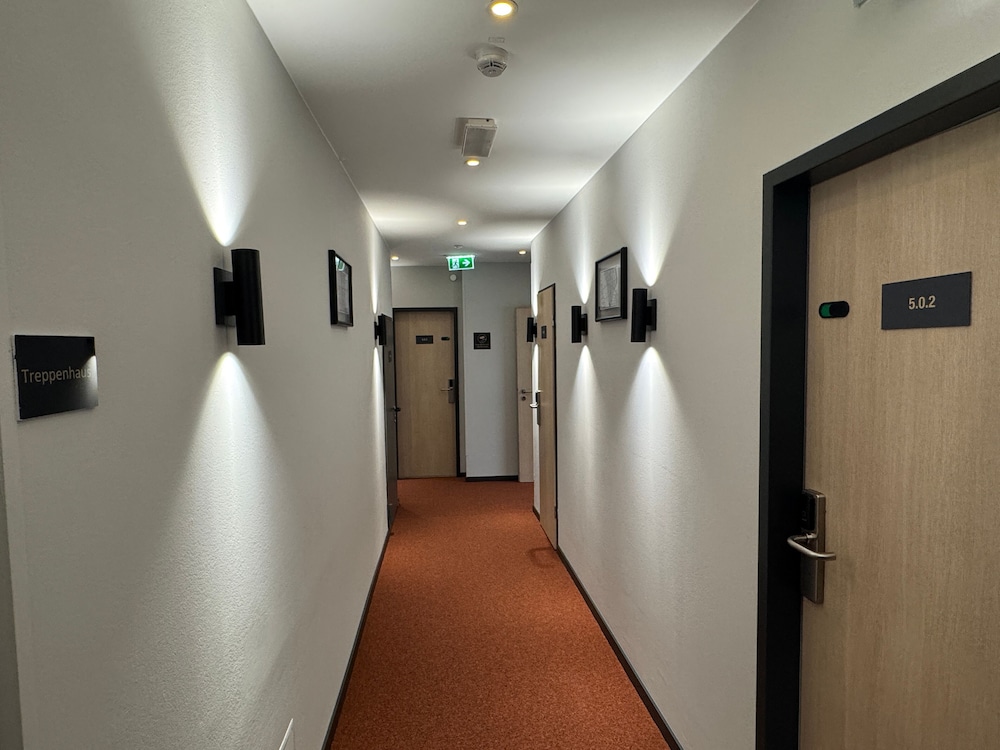 Nivara Hotel